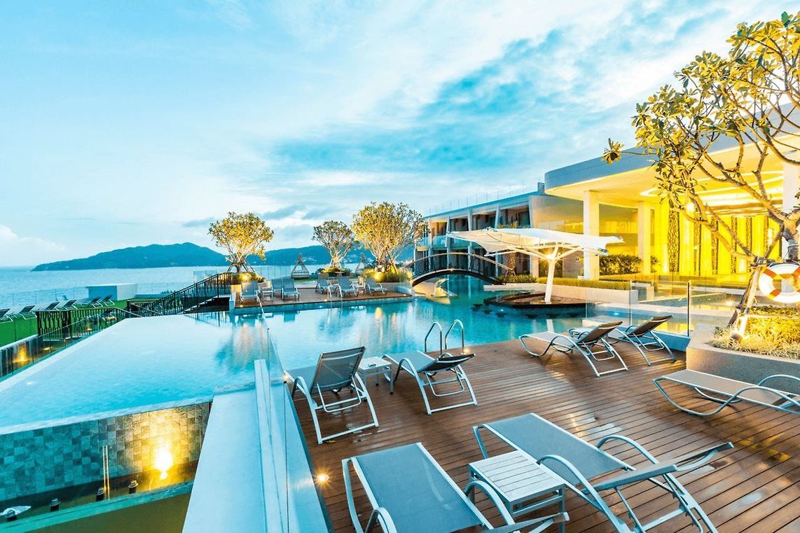 Villa extra. Crest Resort & Pool Villas 5*. Отель Crest Resort & Pool Villas. Crest Resort Pool Villas Phuket 5. Патонг Пхукет Таиланд.